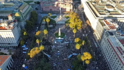 Plaza Italia como escenario político: eventos y manifestaciones ciudadanas